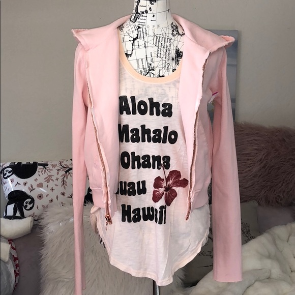 Brokedown Tops - Hawaii Graphic Drape Tank by Brokedown